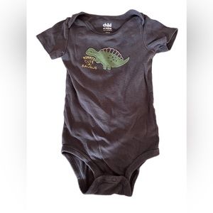 🦕Mommy’s Cute O-Saurus Onesie